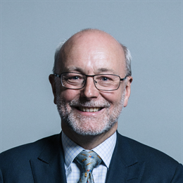 1:1 portrait of Alex Cunningham