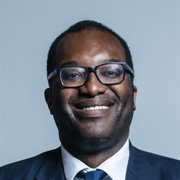 1:1 portrait of Kwasi Kwarteng