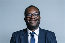 3:2 portrait of Kwasi Kwarteng