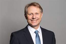 3:2 portrait of David Morris