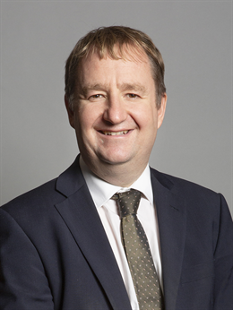3:4 portrait of Nigel Mills