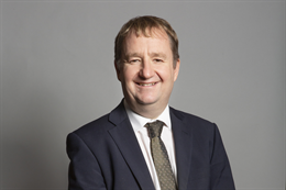 3:2 portrait of Nigel Mills