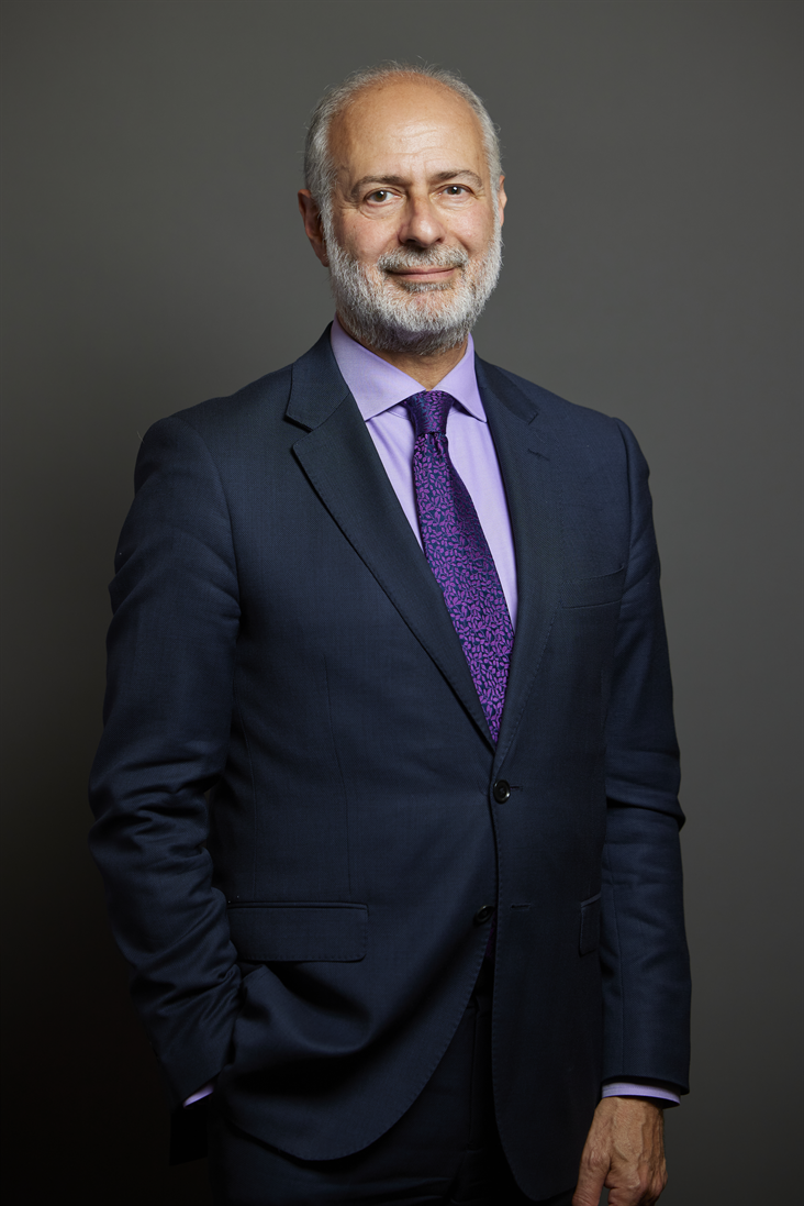 Full sized portrait of Fabian Hamilton