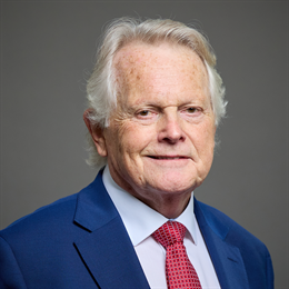 1:1 portrait of Lord Dobbs