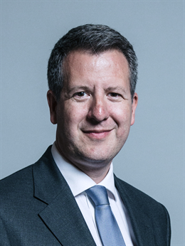 3:4 portrait of Mr Chris Leslie