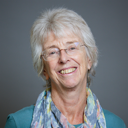 1:1 portrait of Baroness Lister of Burtersett