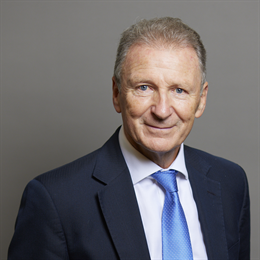 1:1 portrait of Lord O'Donnell