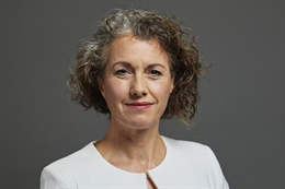 3:2 portrait of Sarah Champion