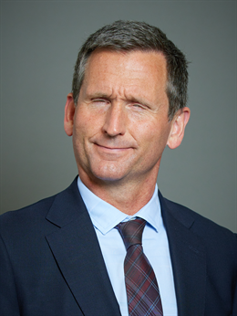 3:4 portrait of Lord Holmes of Richmond