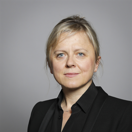 1:1 portrait of Baroness Helic
