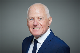 3:2 portrait of Lord Cashman