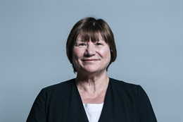 3:2 portrait of Colleen Fletcher