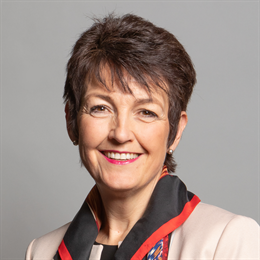 1:1 portrait of Jo Churchill