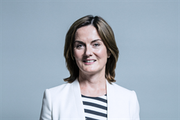 3:2 portrait of Lucy Allan