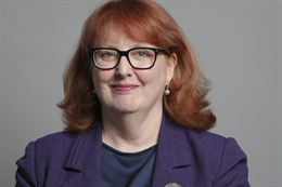 3:2 portrait of Deidre Brock