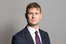 3:2 portrait of Justin Madders