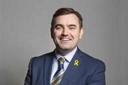 3:2 portrait of Gavin Newlands