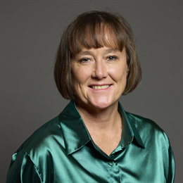 1:1 portrait of Jo Stevens