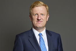 3:2 portrait of Sir Oliver Dowden