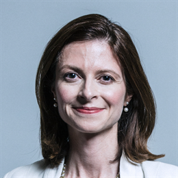 1:1 portrait of Seema Kennedy