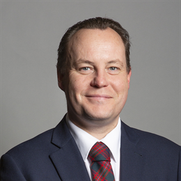 1:1 portrait of Chris Stephens