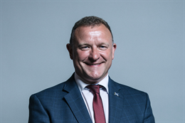3:2 portrait of Drew Hendry