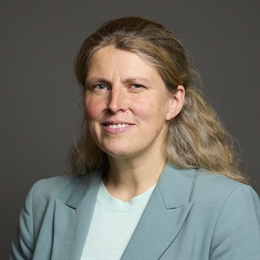 1:1 portrait of Rachael Maskell