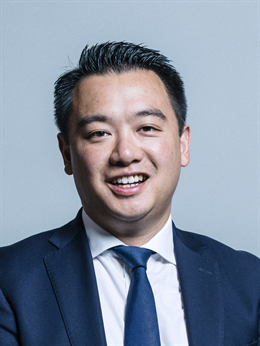 3:4 portrait of Alan Mak