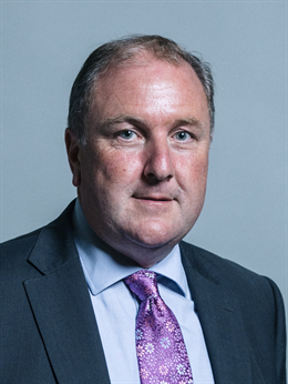 3:4 portrait of Simon Hoare