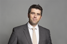 3:2 portrait of Scott Mann