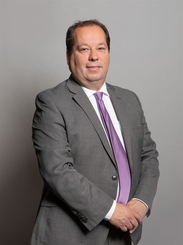 Full sized portrait of Gerald Jones