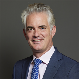 1:1 portrait of James Cartlidge