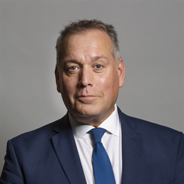 1:1 portrait of David Warburton