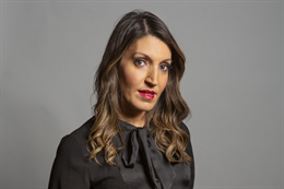 3:2 portrait of Dr Rosena Allin-Khan