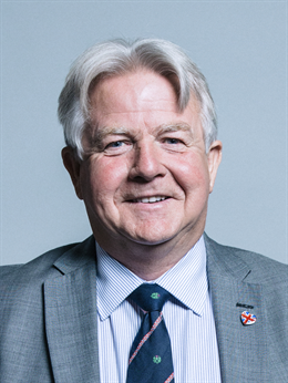 3:4 portrait of Bill Grant