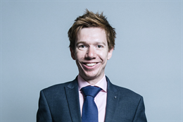 3:2 portrait of Paul Masterton