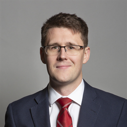 1:1 portrait of David Linden