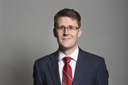 3:2 portrait of David Linden