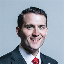 1:1 portrait of Mr Paul Sweeney