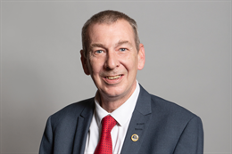 3:2 portrait of Mike Hill