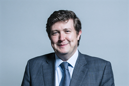 3:2 portrait of Andrew Lewer
