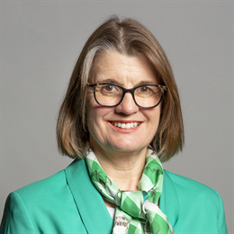 1:1 portrait of Baroness Maclean of Redditch