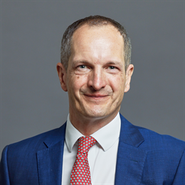 1:1 portrait of Lord Bethell