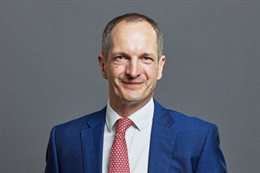 3:2 portrait of Lord Bethell