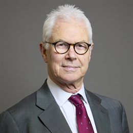 1:1 portrait of Lord Hendy