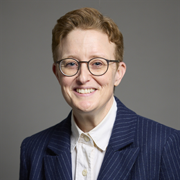 1:1 portrait of Baroness Hunt of Bethnal Green
