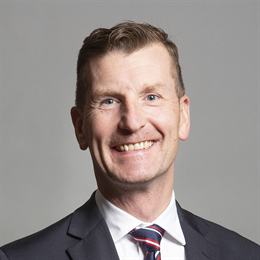 1:1 portrait of Dave Doogan