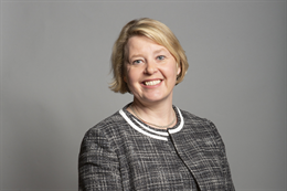3:2 portrait of Nickie Aiken