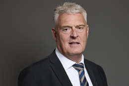 3:2 portrait of Lee Anderson