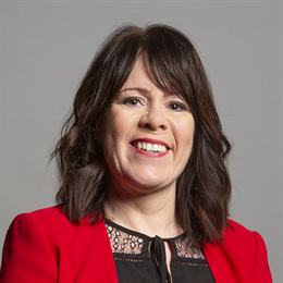 1:1 portrait of Mary Kelly Foy